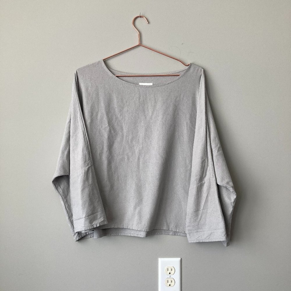 ❌SOLD❌ Jamie and The Jones T Top size S in Gray (retired colorway) 100% Raw Silk